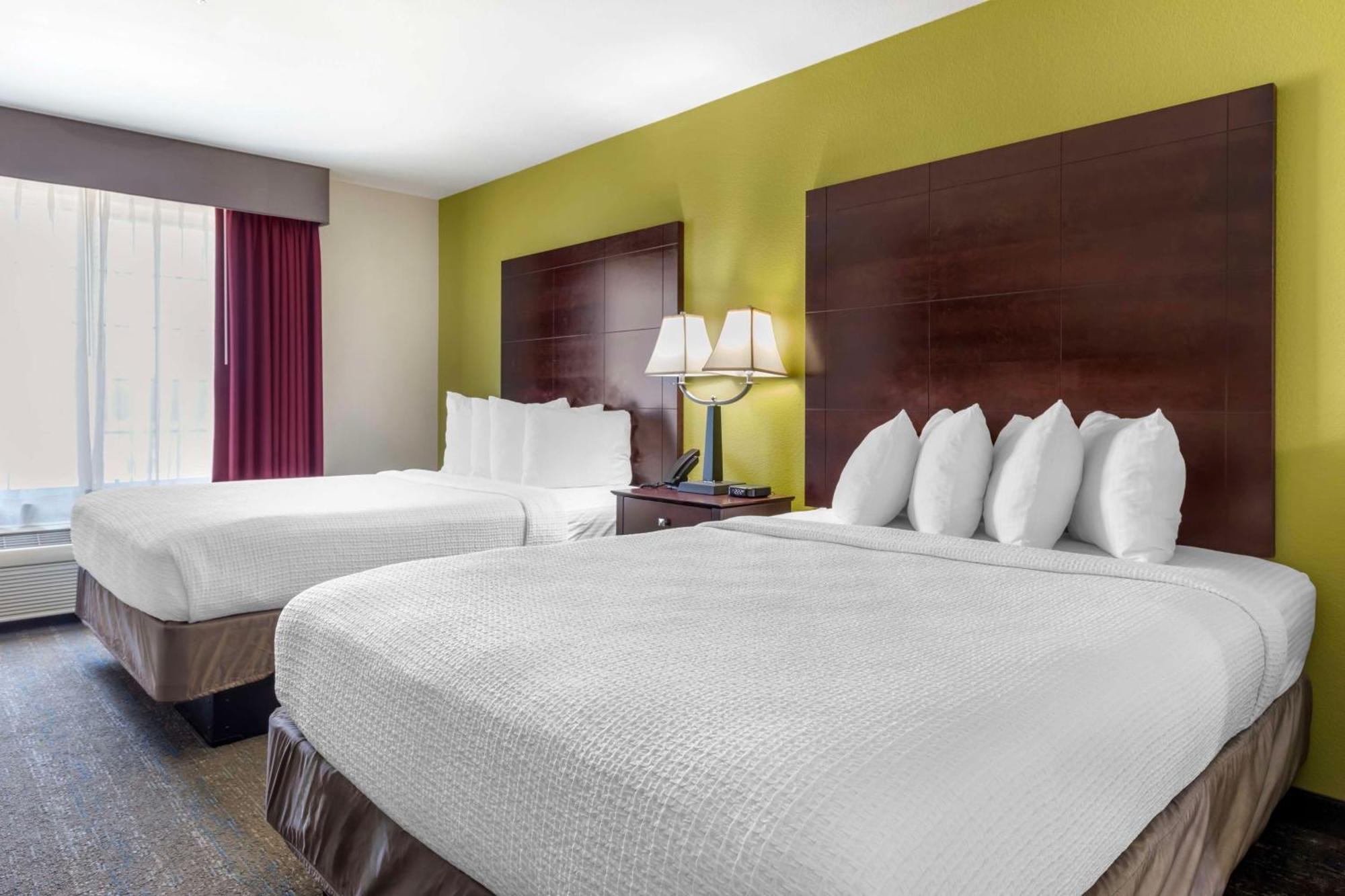 Best Western Plus Mansfield Inn And Suites Bagian luar foto