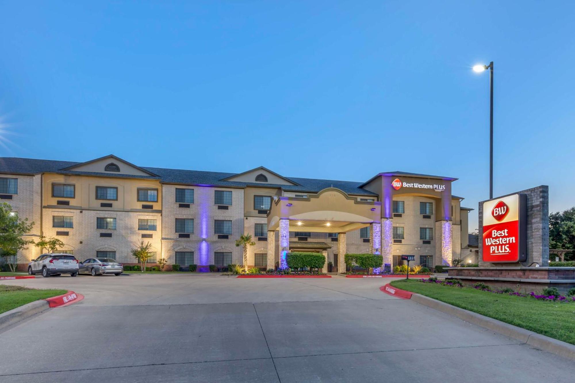Best Western Plus Mansfield Inn And Suites Bagian luar foto